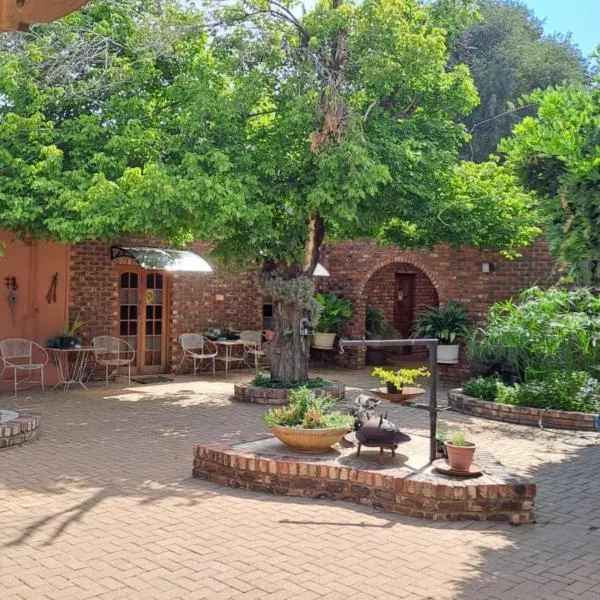 Carey 43, hotel em Bothaville