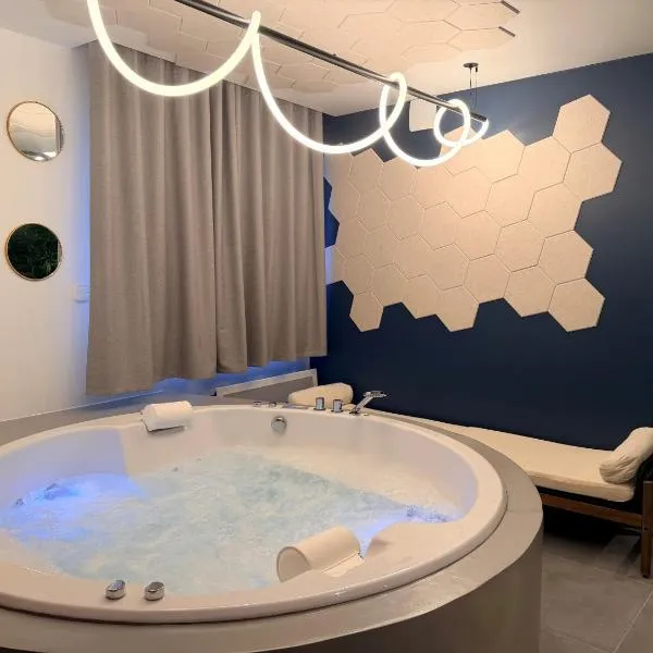 Viesnīca Greet Hotel Brest Aéroport pilsētā Guipavas