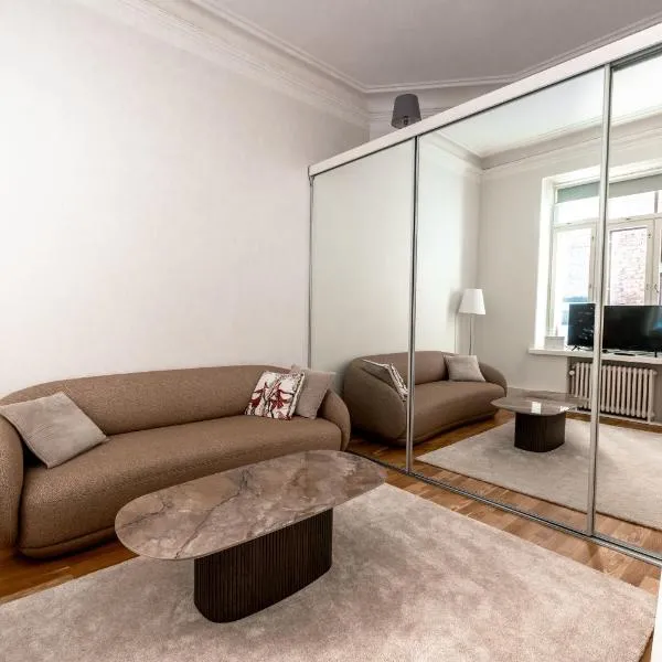2ndhomes Loft studio with best location in Kluuvi – hotel w Helsinkach
