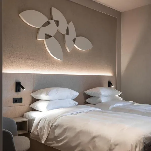 Mimi Hotel Chisinau Jolly Alon, khách sạn ở Chişinău