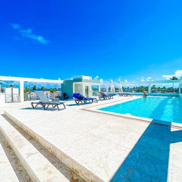 ROOFTOP POOL Ducassi Suites ROOMS Hotel Playa Bavaro WiFi Parking BEACH & SPA, ξενοδοχείο στην Πούντα Κάνα