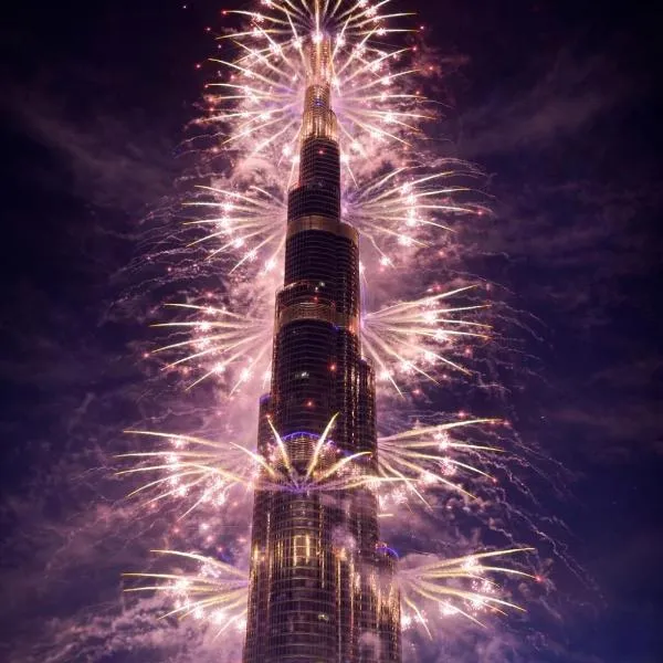 Luxury Apartments in Burj Vista Dubai With Burj Khalifa View Near Dubai Mall, viešbutis Dubajuje