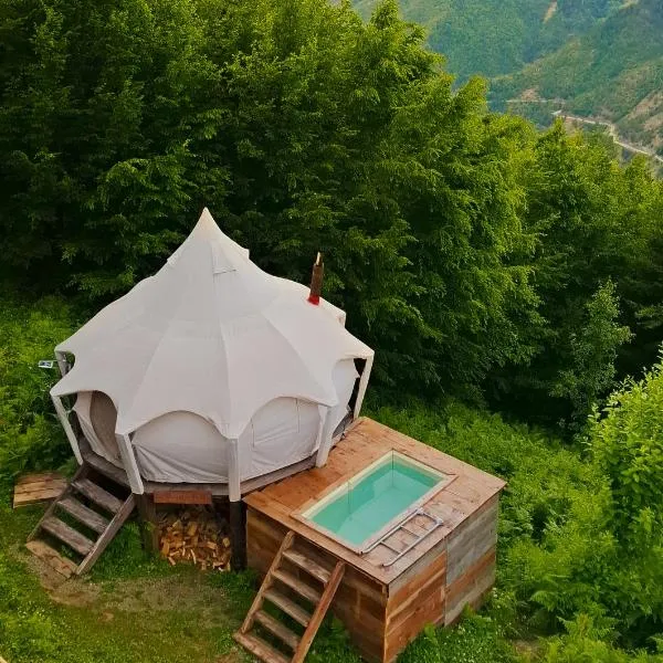 Glamping Tago, hotell i Khulo