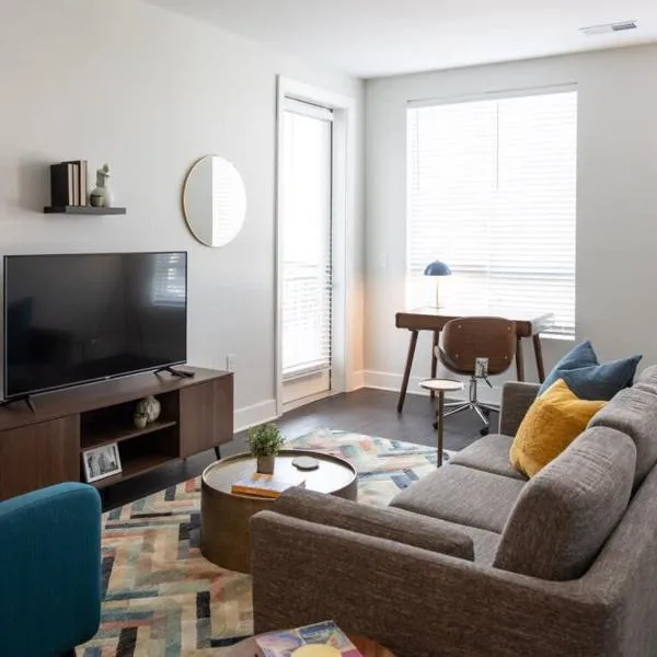 Cozysuites l Luxe 2BR in Downtown Cincinnati #3, ξενοδοχείο σε Σινσινάτι