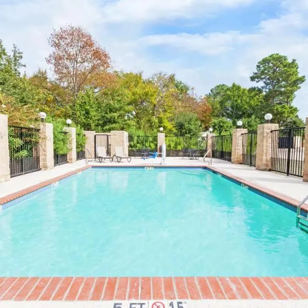 Grander Inn & Suites by IHG, hótel í Tyler