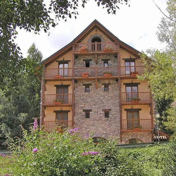 Hotel Bocalé 3000, מלון בסלנט דה גייגו