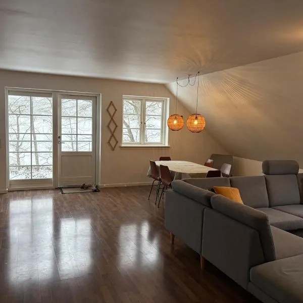 Central location with plenty of space, hotel en Vejle