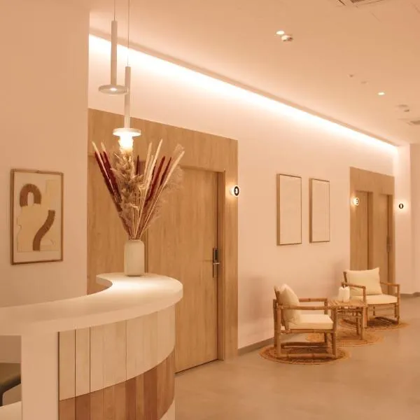 Tesoro Mediterranean Boutique Suites, hotel em Almuñécar