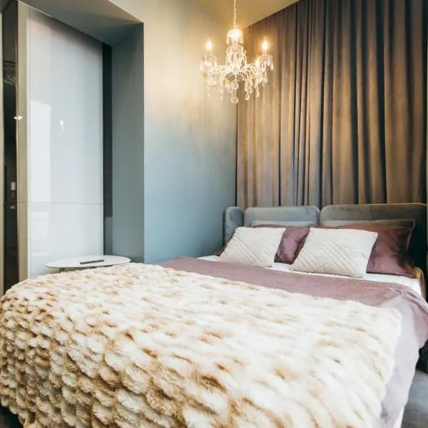 ATLANT luxury apartments ТЦ ДЕПОТ та АТБ, hotel i Tjernivtsi