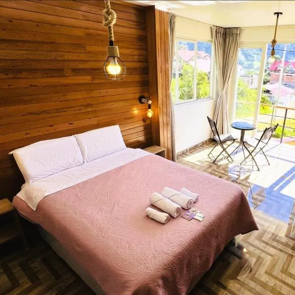 Colina Haus, casa vacacional Oxa, Hotel in Oxapampa