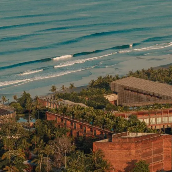 Desa Potato Head Bali, hotel en Seminyak