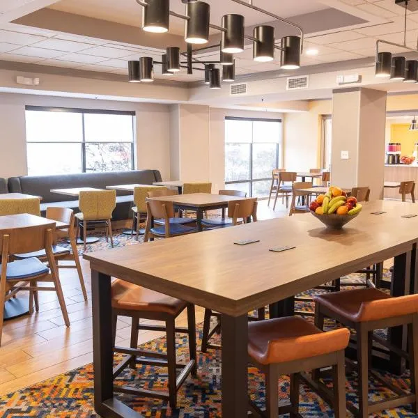 Hampton Inn Williamsport, hotel en Williamsport