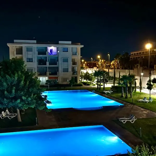 Luxuswohnung in Residence Coralia les orangers, hotel in Marrakesh