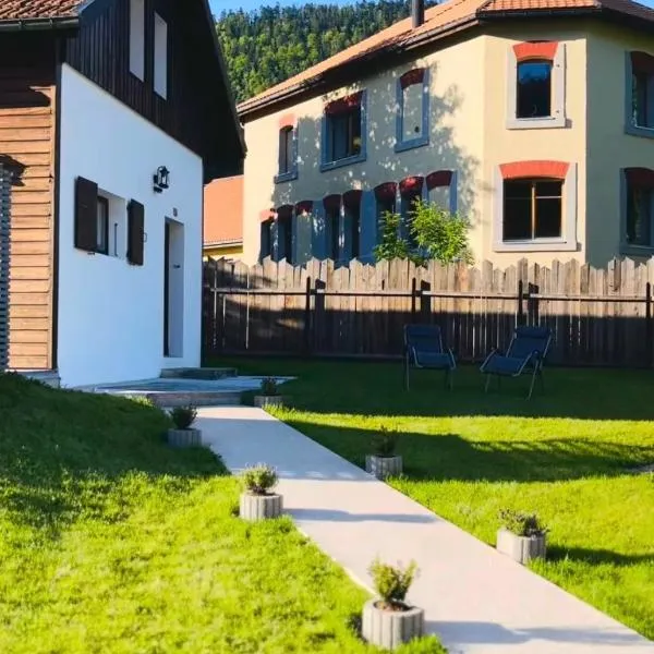 Maison au cœur du Val-de-Travers, hotell i Saint-Sulpice