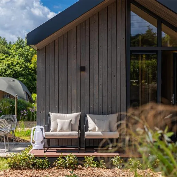 Viesnīca Tinyhouse luxe met hottub pilsētā Mērsena