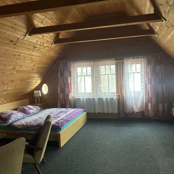 Hostinec Na hrázi, hotel v mestu Hamr na Jezeře