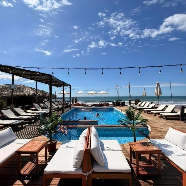 Viesnīca The Point Mancora Beach - Hostel Juvenil de Fiesta pilsētā Mankora