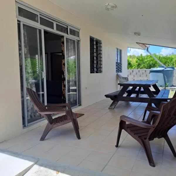 Fare Tipanier: Manihi'de bir otel