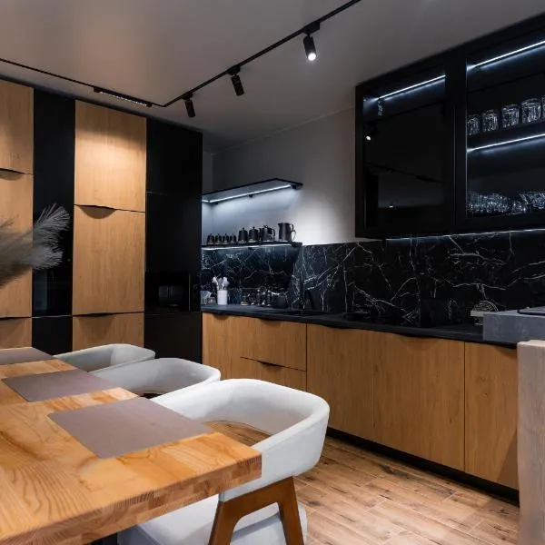 Goldhill villa 10, khách sạn ở Yaremche