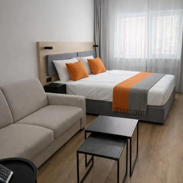 Hotel Kapitol โรงแรมในมอสท์