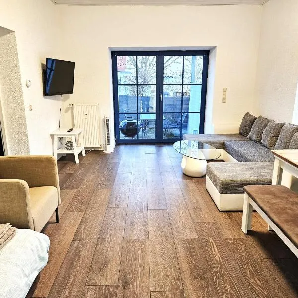 Monteur Oase Leipzig Nord, отель в городе Шкойдиц