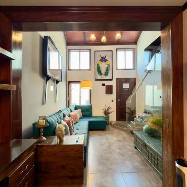 Brazilian Art Premium Loft - Parking Included, hotel a Quetzaltenango
