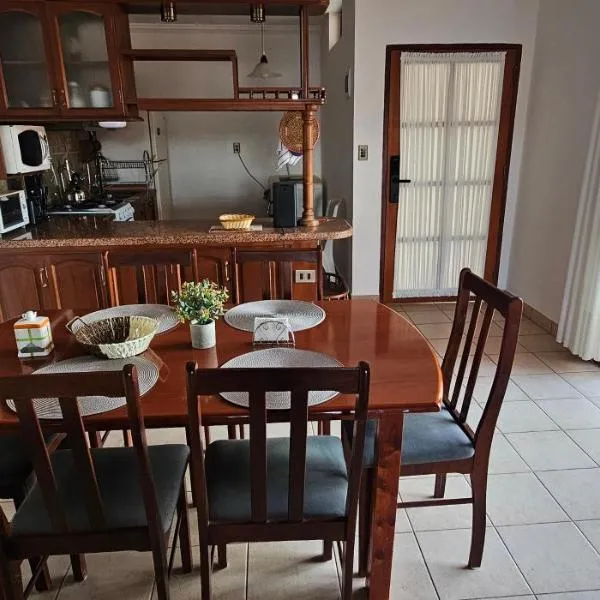 Tarija में, होटल Dpto centrico, balcon y vistas, WiFi, Netflix, 4pax