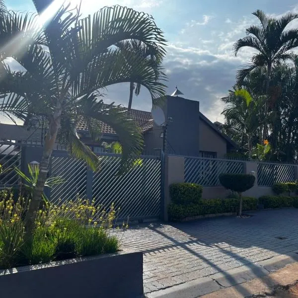 Guesthouse at 543, hotel en Lebowakgomo