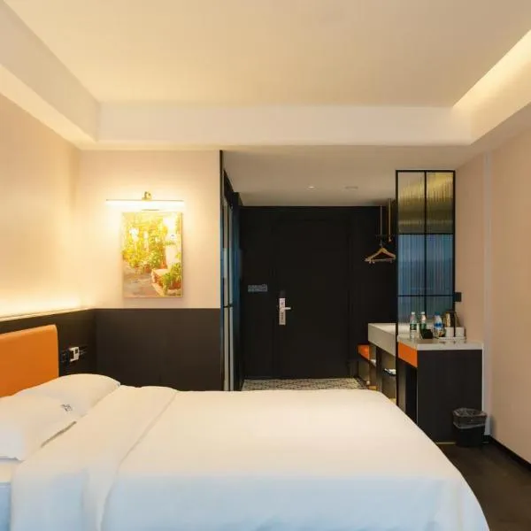 Cavalier Hotel Chongqing, hotell i Chongqing