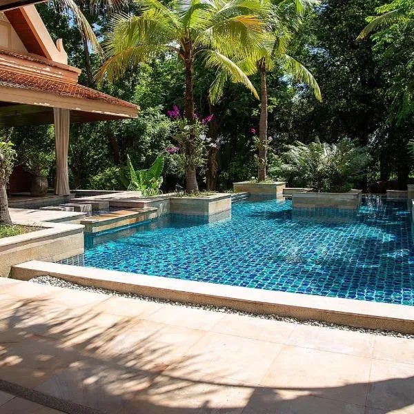 Baan Na Villa, hotel in Satuk