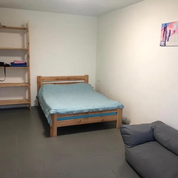 Квартира у Спортманежа, Hotel in Kiew