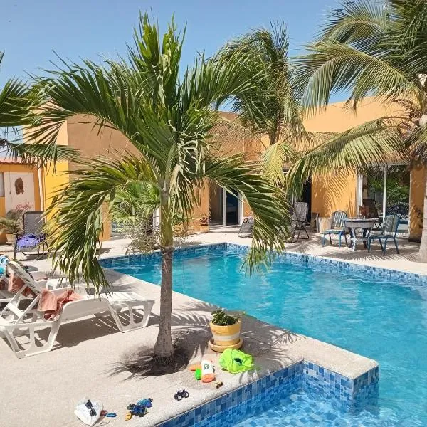 Hôtel Colibri Lac Rose, hotel v destinácii Niaga