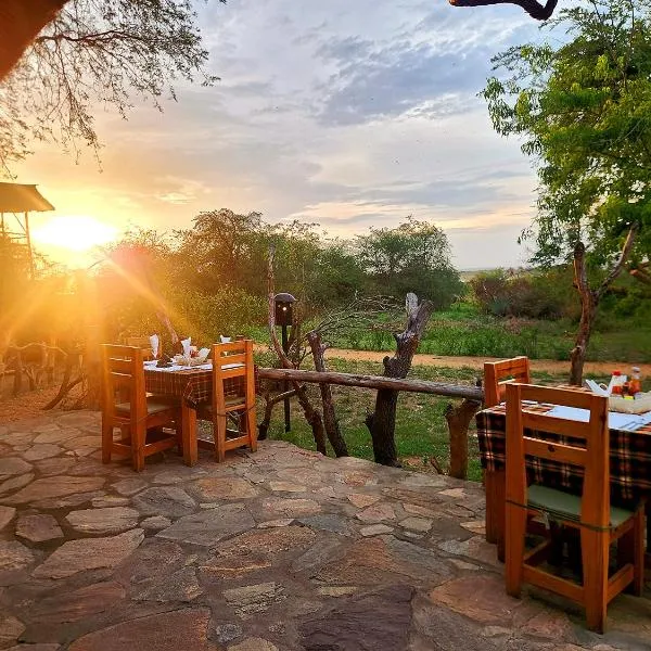 Hornbill Bush Lodge, hotell i Pakwach East