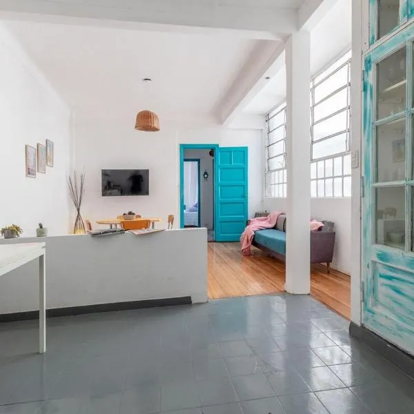 ZAYA, amplio semipiso con balcón, ubicación ideal, hotel i Buenos Aires