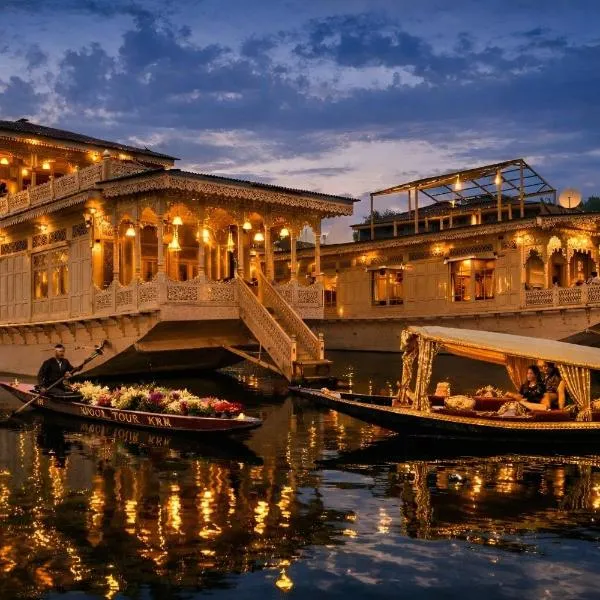 Houseboat Old Palace, hotel em Srinagar