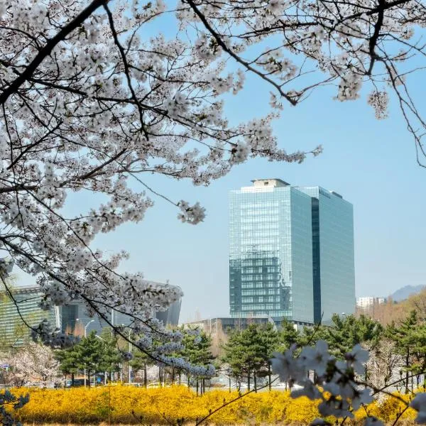 DoubleTree By Hilton Seoul Pangyo, hotel di Seongnam