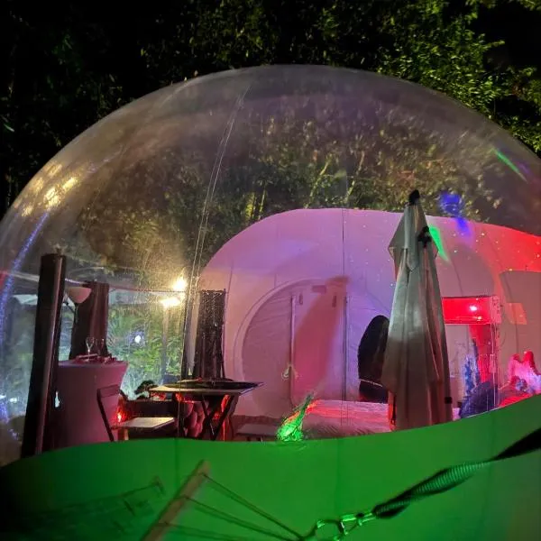 Bulle skys evasion, отель в городе Gros-Morne