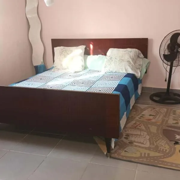 Maison calme près de la mer, hotel u gradu 'Mutsamudu'