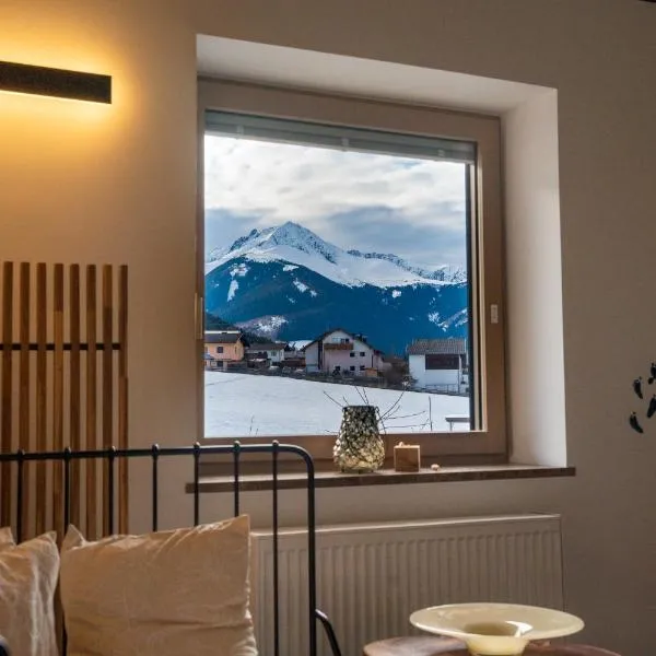 Berg Glück Axams, hotel in Innsbruck