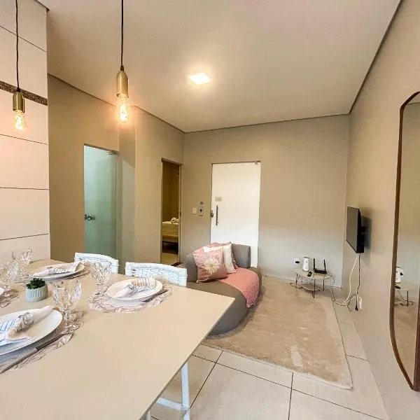 Casa 01 - Casa com 2 quartos, próximo a rodoviária e aeroporto, hotell i Palmas