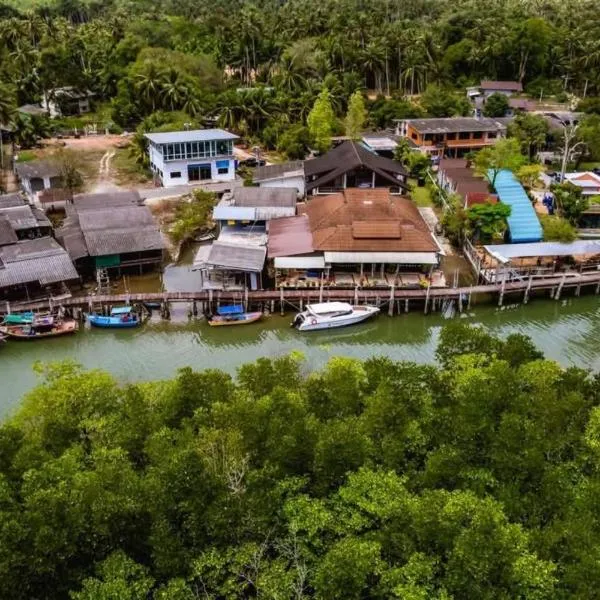 The Mangrove Hideaway Kohchang, hotel in Ko Chang