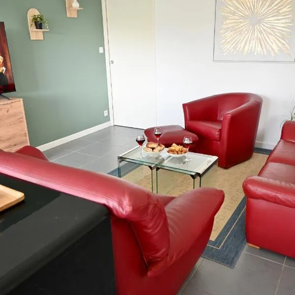 Maison moderne avec jardin sans vis-à-vis, idéal professionnels et familles, готель у місті Ванн