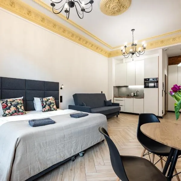 Pod Błękitnymi Podkowami, hotel u Wrocławu