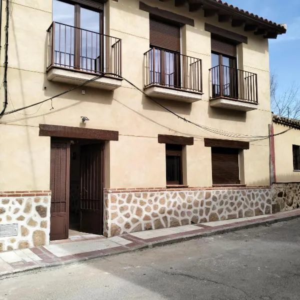 Apartamentos rurales La Higuera de José – hotel w mieście Layos
