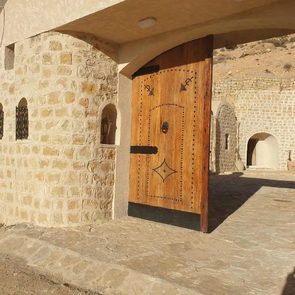 Dar Zmen Toujane, hôtel à Tūjān