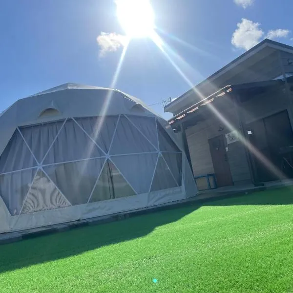 glamping base YOLO, hotel u gradu 'Nakijin'