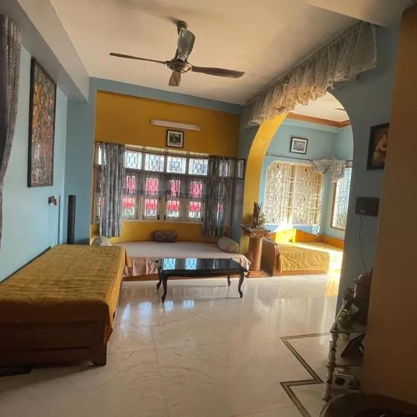 Entire 2BHK AC, Walk to Palace, hótel í Kuch Bihār