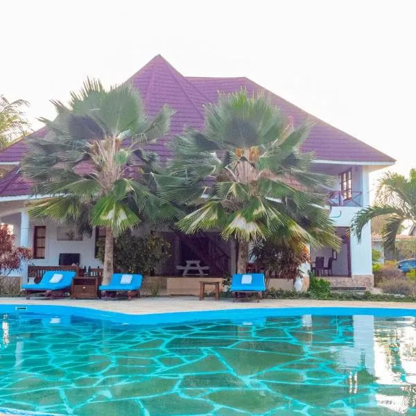 Diani Private 4 Bedroom Villa, hotel u gradu Ukunda