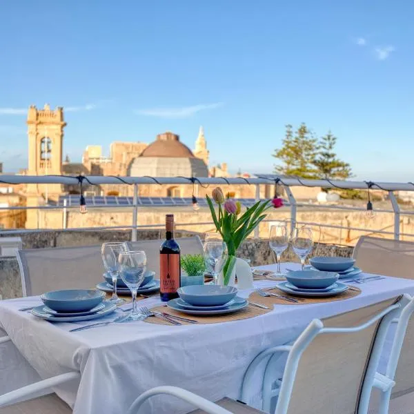 Stunning 3BR breathtaking views outdoor dining: Rabat şehrinde bir otel