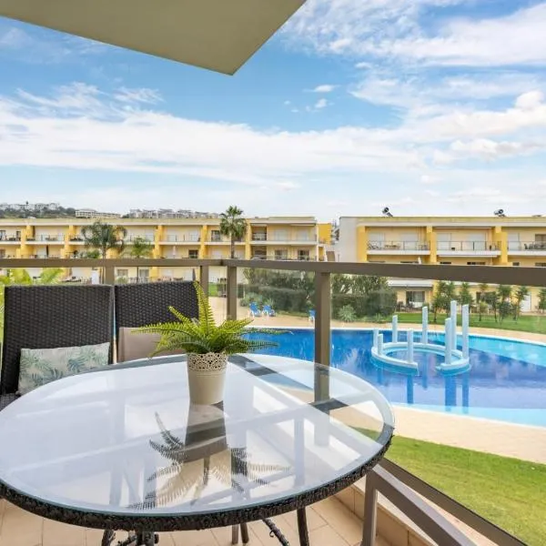 #010 Marina by Home Holidays, hotel em Albufeira